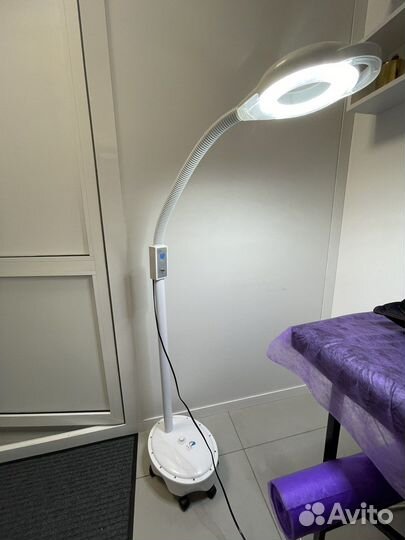 Лупа лампа для косметолога