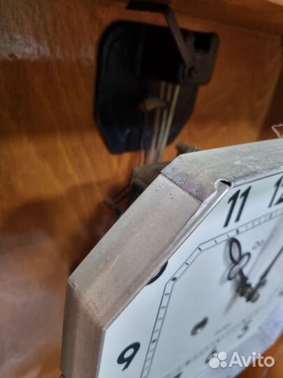 Настенные часы, Янтарь. очз. на ходу