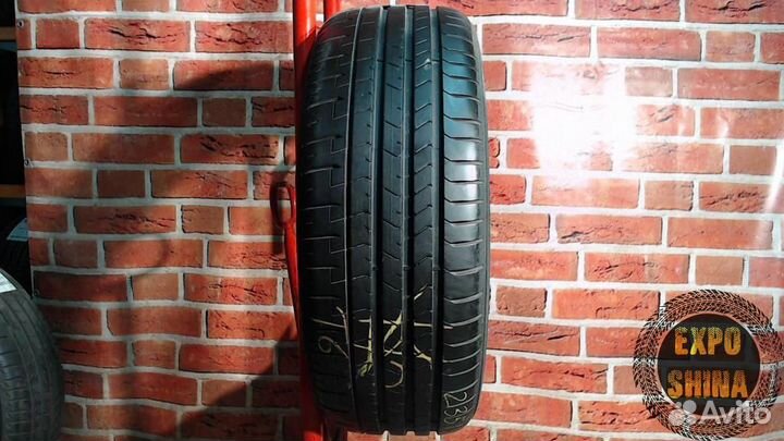 Pirelli P Zero PZ4 235/45 R20