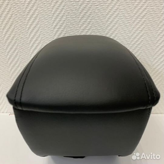 Штатный подлокотник datsun ON-DO (2014)