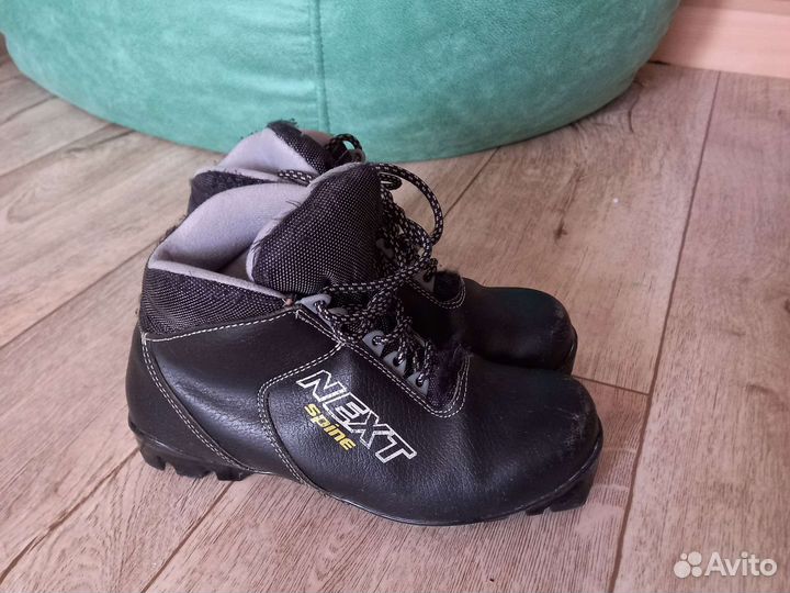 Ботинки лыжные 37 -38 размер