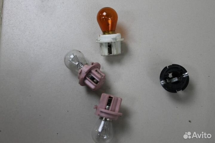 Патрон лампы Mercedes Benz W220