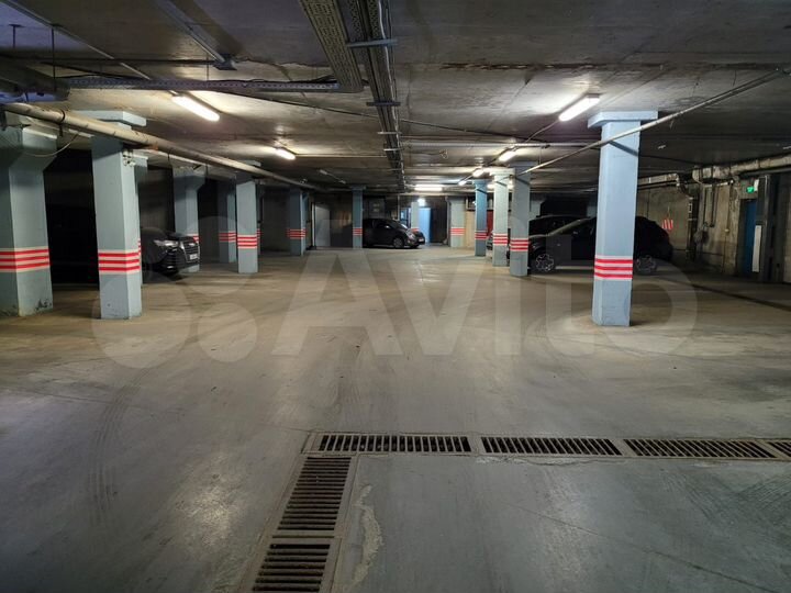 Машиноместо, 15 м²