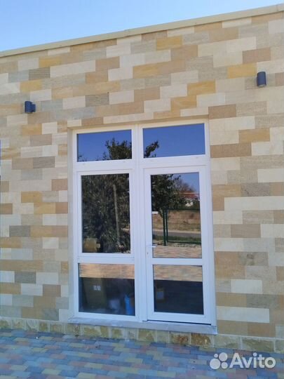 Аренда парикмахерское кресло / маникюрный стол