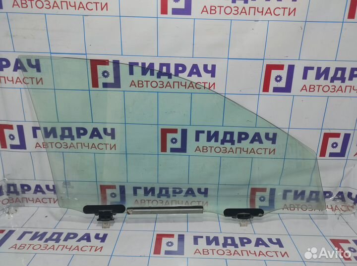 Стекло двери передней левой Toyota Corolla (E120)