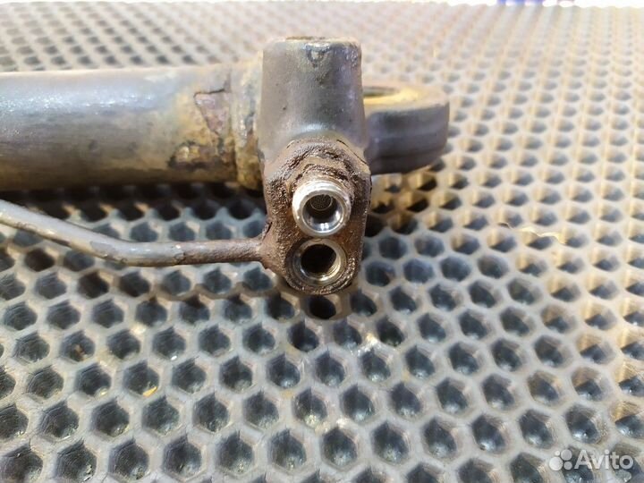 85417236017 Цилиндр подъёма кабины