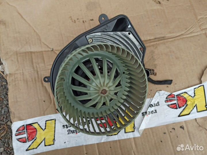 Мотор печки Volkswagen Passat B5+