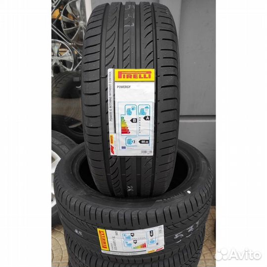 Pirelli Powergy 215/55 R17