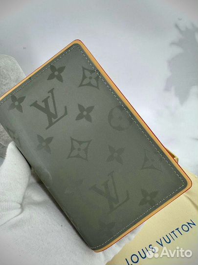 Обложка на паспорт louis vuitton