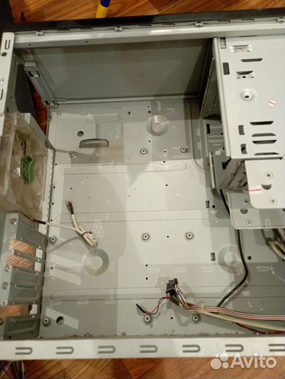 Корпус для компьютера InWin