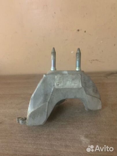 Кронштейн двигателя Honda CR-V 2007-2012