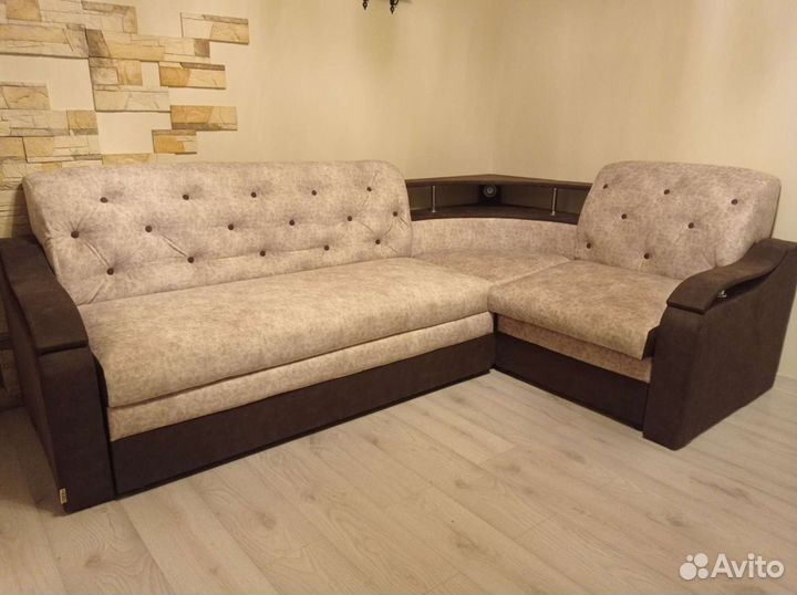 Перетяжка и реставрация мягкой мебели