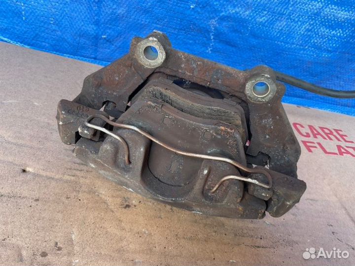 Суппорт передний правый Volkswagen New Beetle PQ34