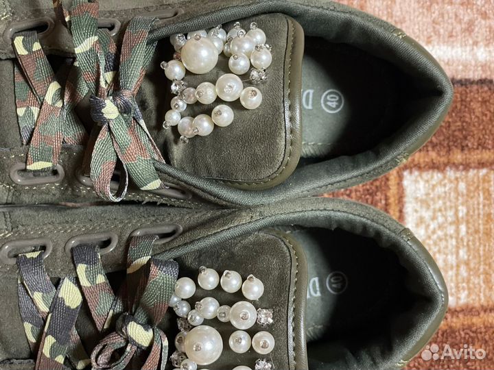 Кроссовки кеды женские