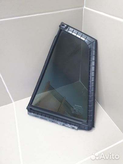 Форточка задней правой двери Subaru XV G24 2017)