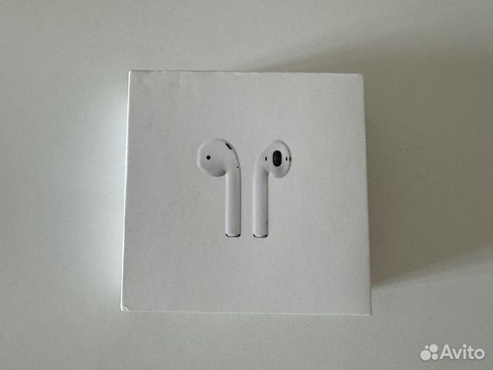 AirPods 2 поколения