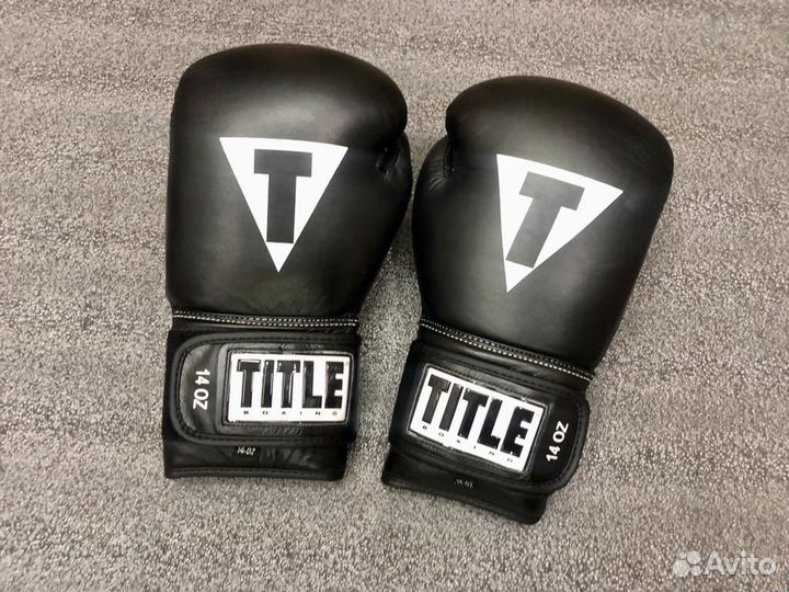 Боксерские перчатки Title кожаные