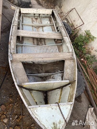 Алюминиевая лодка бу