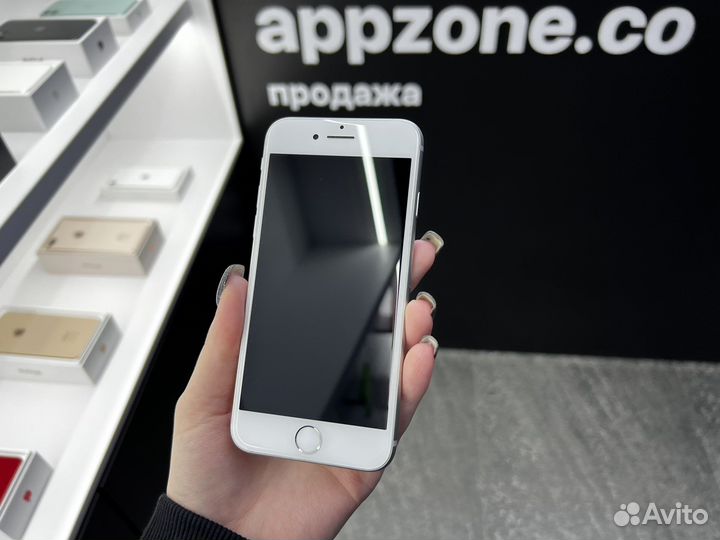 iPhone 8, 256 ГБ