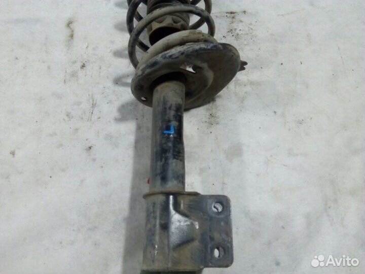 Амортизатор передний передний левый Peugeot 308 T7