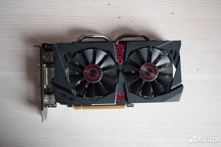 Asus GeForce GTX 950 strix OC