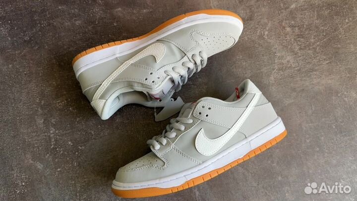 Nike dunk low grey gum pro iso