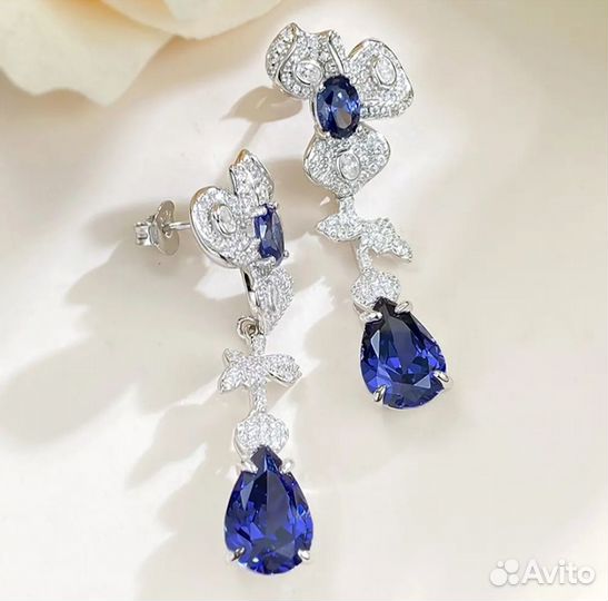 Серьги серебро 925 пробы с сапфирами