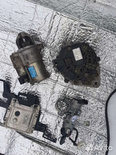 Замок зажигание с эбу (мозги) на хендай солярис