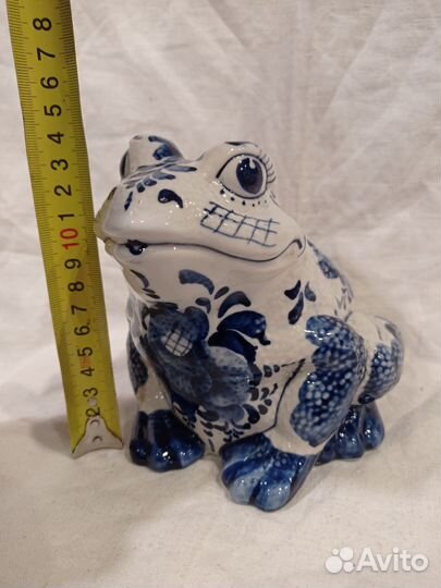 Лягушка большая гжель