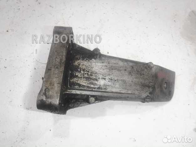 Кронштейн двигателя 1329559