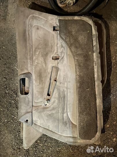Обшивки дверей mark 2 gx81