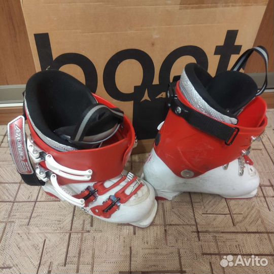 Горнолыжные ботинки atomic 22,5-23