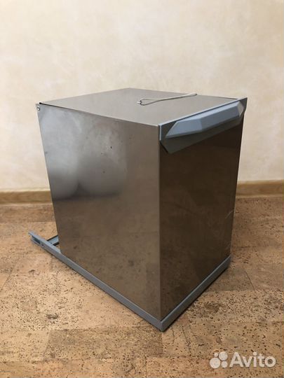 Контейнер выдвижной