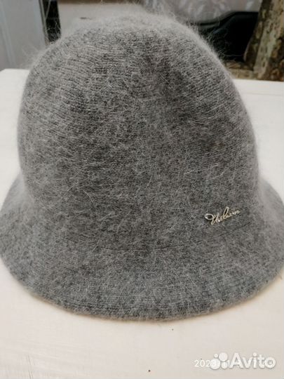 Шляпа из пуховой нитки