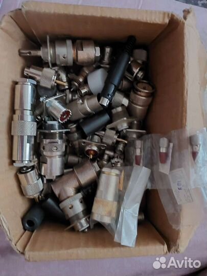 Штуцер для антенны