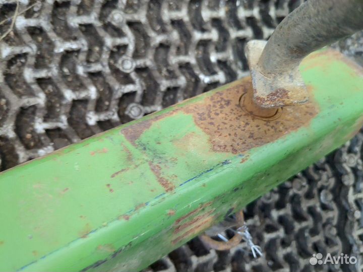 Крюк прицепного устройства Jeep Liberty, 2005