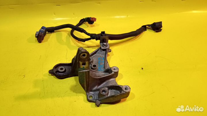 Кронштейн опоры двигателя для Volvo V50