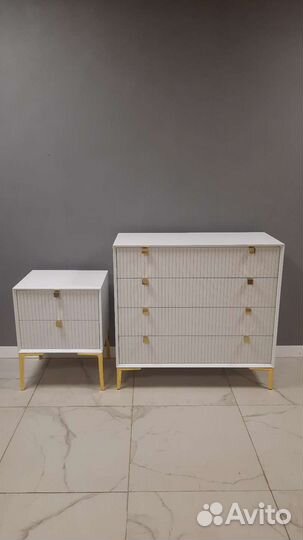 Тумба прикроватная