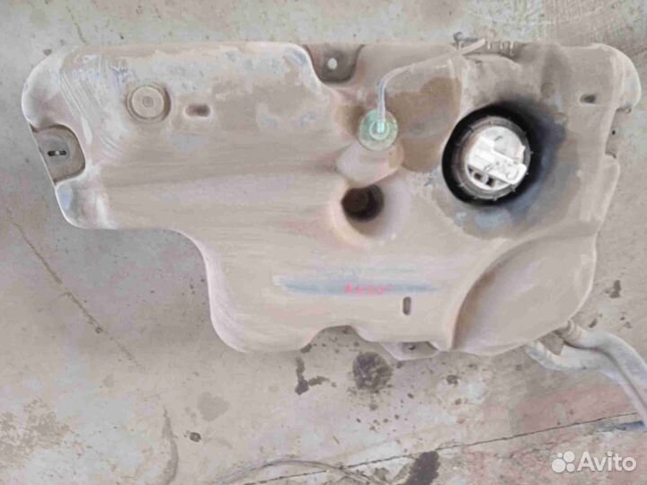 Топливный бак Рено Логан 1