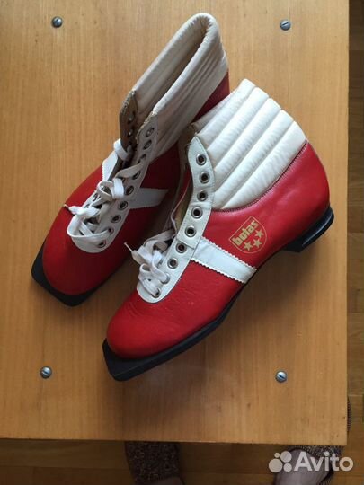 Ботинки лыжные, кожа натуральная, новые, производи