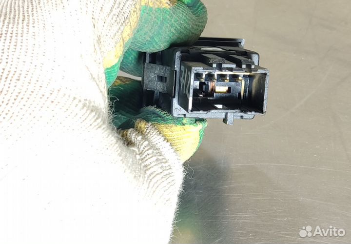 Кнопка обогрева стекла Skoda Fabia 1997 2007