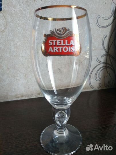 Пивные кружки и бокалы