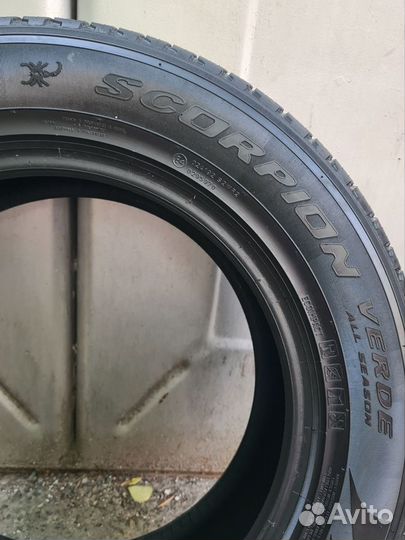 Pirelli Carrier All Season SF2 225/65 R17