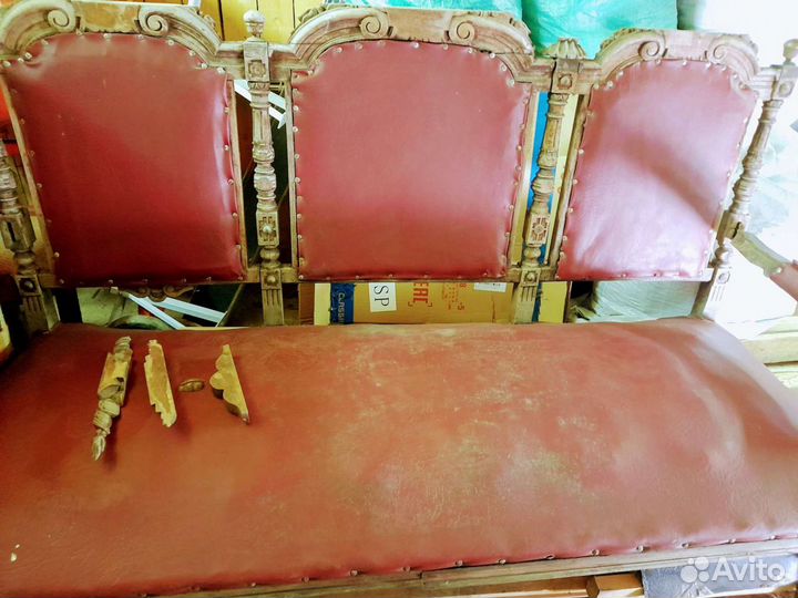 Старинная кушетка,лавка.Под реставрацию