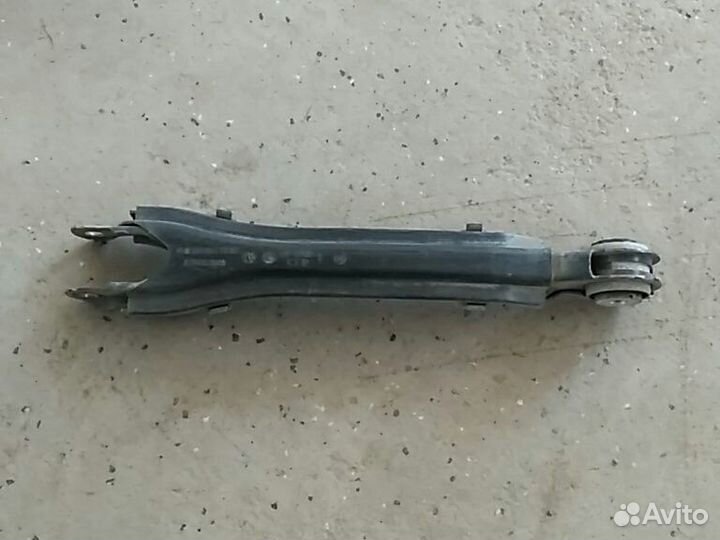 Рычаг задний левый Mercedes W204 C180