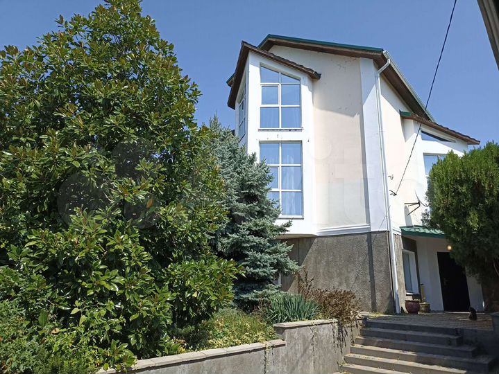 Дом 320 м² на участке 14 сот.