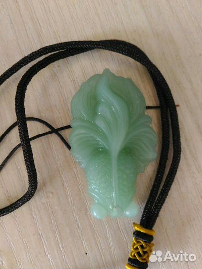 Кулон-подвеска из нефрита