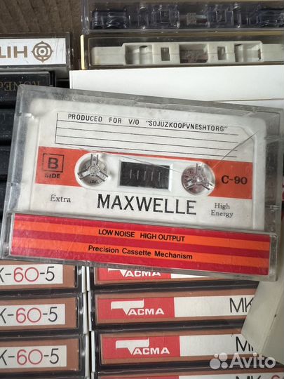 Аудиокассеты новые и с записью коробка СССР