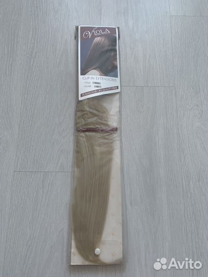 Волосы на заколках русые