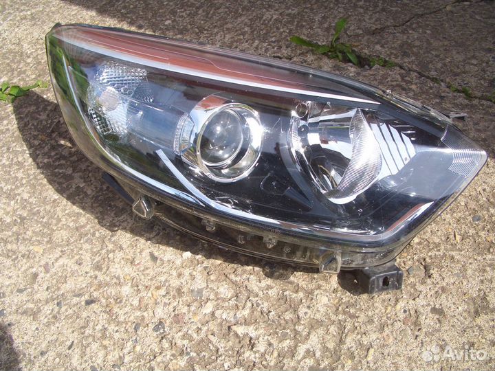 Фара правая Рено Каптур с 16